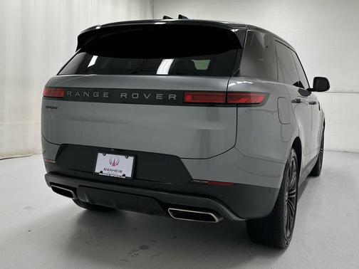 2024 Land Rover Range Rover Sport SE