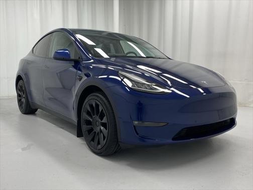2022 Tesla Model Y Long Range Dual Motor All-Wheel Drive