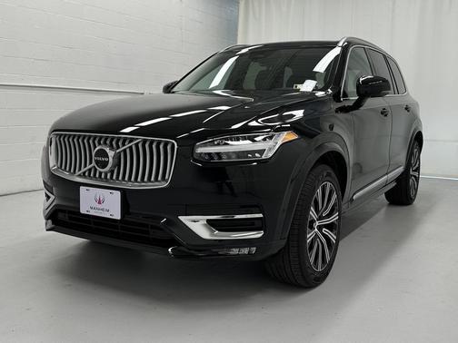 2024 Volvo XC90 B6 Plus Bright Theme 7-Seater