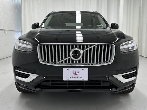 2024 Volvo XC90 B6 Plus Bright Theme 7-Seater