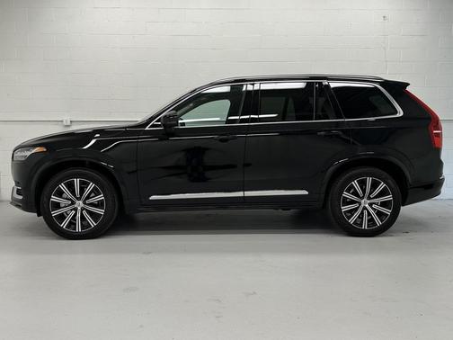 2024 Volvo XC90 B6 Plus Bright Theme 7-Seater