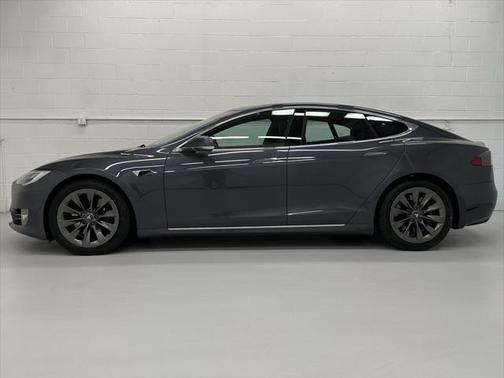 2020 Tesla Model S Long Range Plus