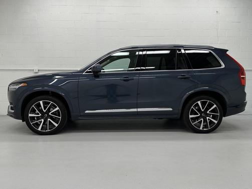 2024 Volvo XC90 B6 Plus Bright Theme 7-Seater