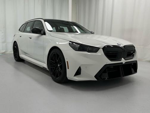 Alpine White 2026 BMW M5 Base