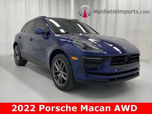 2022 Porsche Macan Base