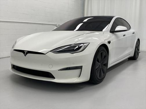 2022 Tesla Model S Base