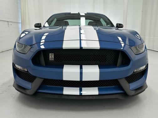 2020 Ford Shelby GT350 Base