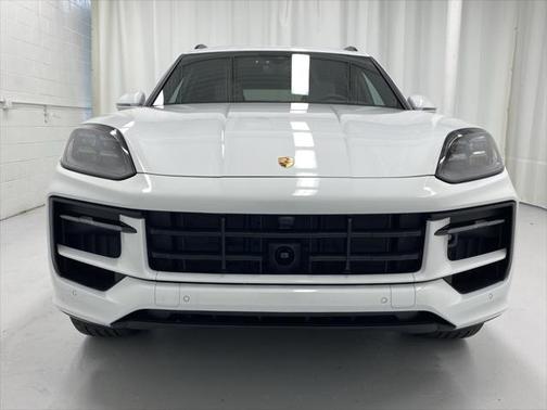 2025 Porsche Cayenne E-Hybrid S