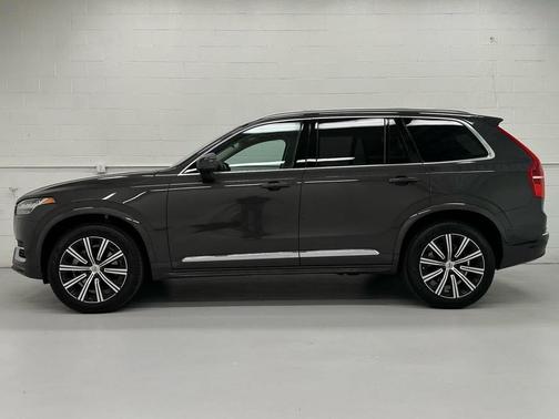 2023 Volvo XC90 B6 Plus 7-Seater