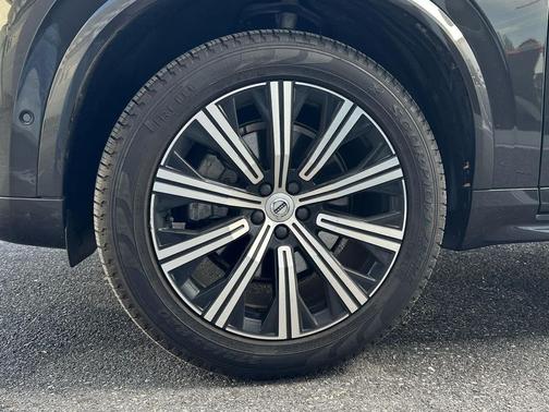 2023 Volvo XC90 B6 Plus 7-Seater