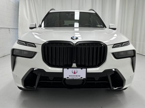 2025 BMW X7 xDrive40i