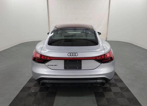 2022 Audi e-tron GT Premium Plus