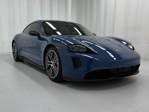 2023 Porsche Taycan GTS