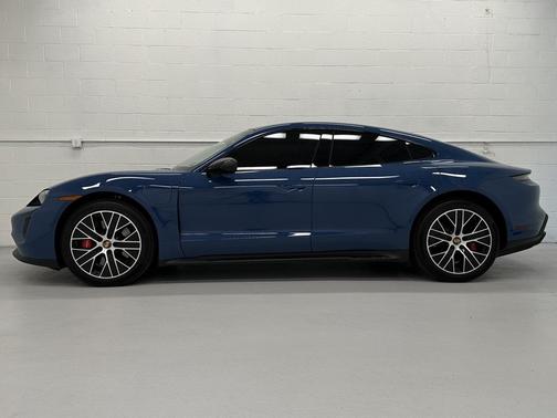 2023 Porsche Taycan GTS