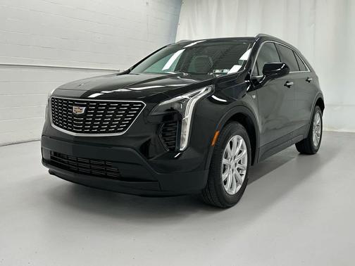 Stellar Black Metallic 2023 Cadillac XT4 Luxury