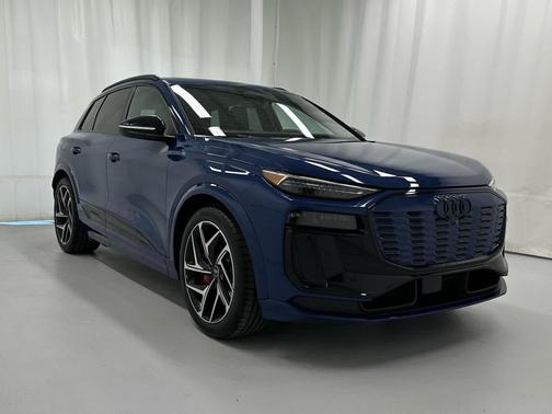 2025 Audi SQ6 e-tron Prestige quattro