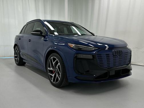 2025 Audi SQ6 e-tron Prestige quattro