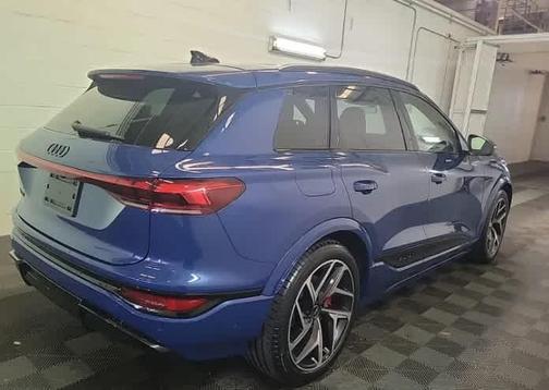 2025 Audi SQ6 e-tron Prestige quattro