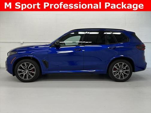 2025 BMW X5 M60i