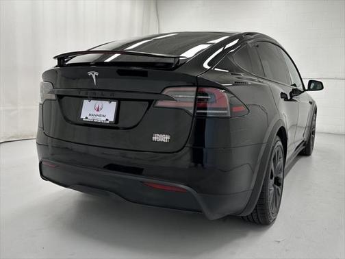 2022 Tesla Model X Plaid Tri Motor All-Wheel Drive