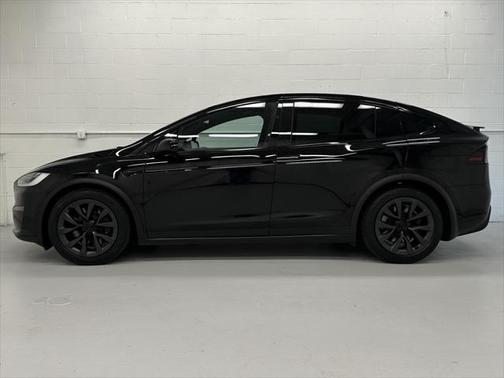 2022 Tesla Model X Plaid Tri Motor All-Wheel Drive