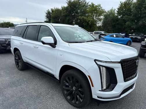 Vibrant White Tricoat 2026 Cadillac Escalade Sport Platinum