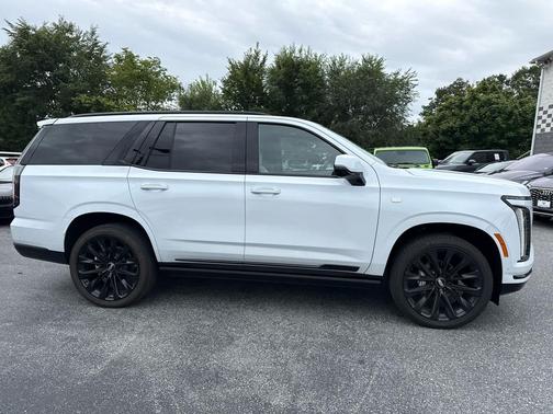Vibrant White Tricoat 2026 Cadillac Escalade Sport Platinum