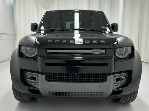 2022 Land Rover Defender 90 Carpathian Edition