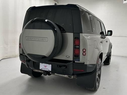 2023 Land Rover Defender 110 X-Dynamic SE