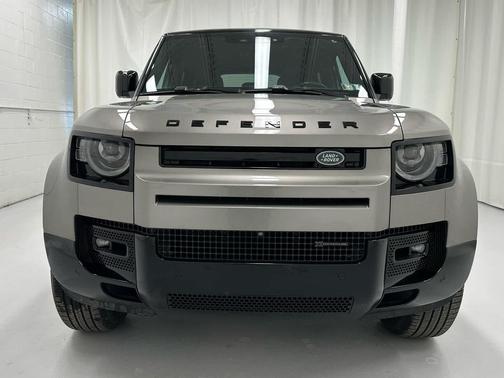 2023 Land Rover Defender 110 X-Dynamic SE