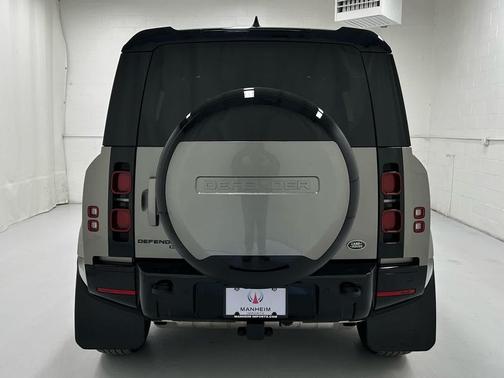 2023 Land Rover Defender 110 X-Dynamic SE