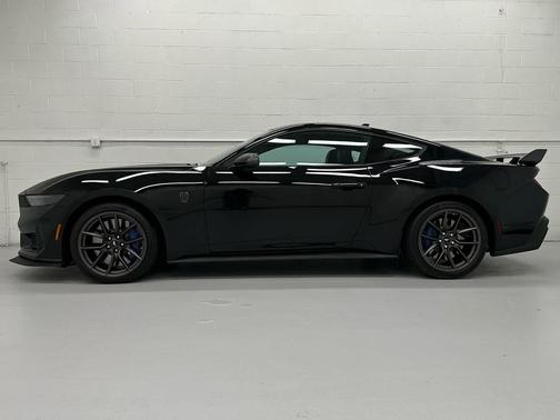 Shadow Black 2024 Ford Mustang Dark Horse Fastback