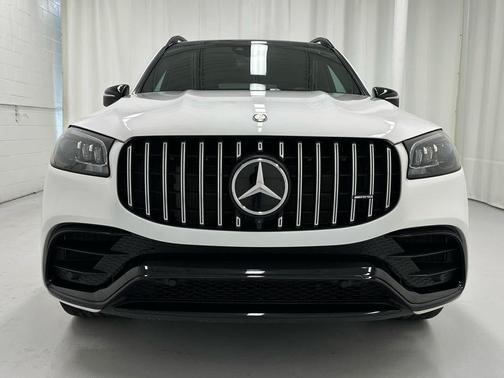 2025 Mercedes-Benz AMG GLS 63 Base