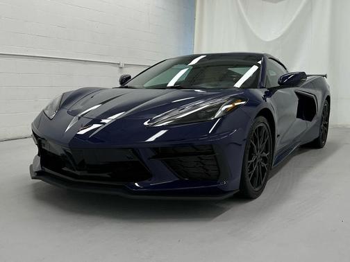 2025 Chevrolet Corvette Stingray w/2LT