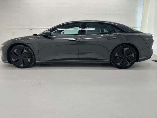 2024 Lucid Air Touring