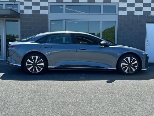 Quantum Grey Metallic 2024 Lucid Air Touring