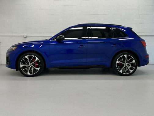Ultra Blue Metallic 2023 Audi SQ5 3.0T Prestige