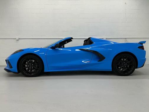 2025 Chevrolet Corvette Stingray w/2LT