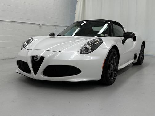 2019 Alfa Romeo 4C Spider Base