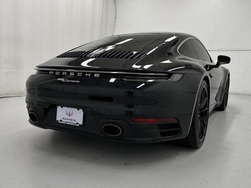 2024 Porsche 911 Carrera