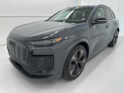 2025 Audi SQ6 e-tron Prestige quattro