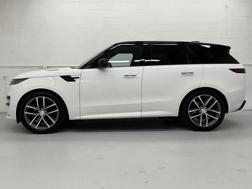 2023 Land Rover Range Rover Sport SE
