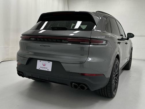 2025 Porsche Cayenne Cayenne