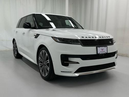 2025 Land Rover Range Rover Sport SE