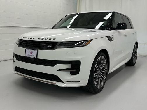 2025 Land Rover Range Rover Sport SE