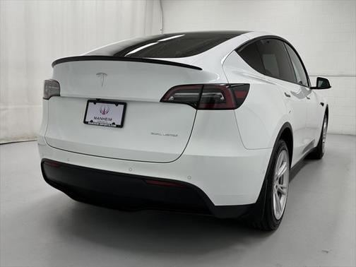 2021 Tesla Model Y Long Range Dual Motor All-Wheel Drive