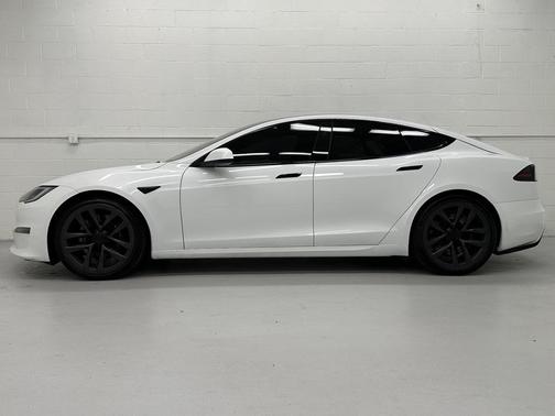 2023 Tesla Model S Base
