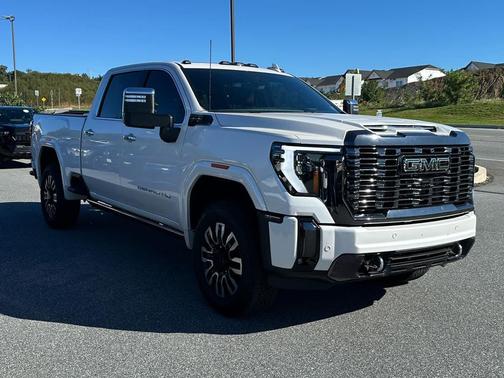 White Frost Tricoat 2024 GMC Sierra 2500 Denali Ultimate