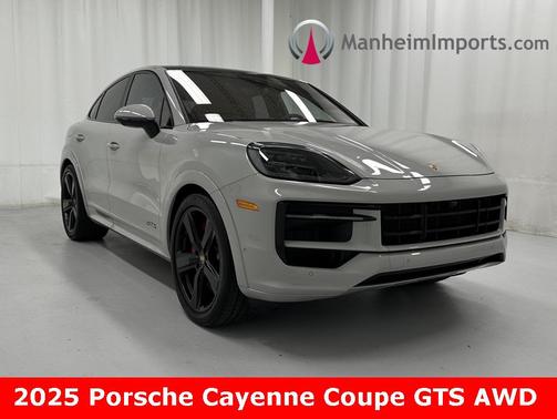 2025 Porsche Cayenne GTS