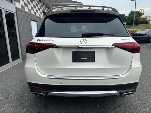 MANUFAKTUR Diamond White Metallic 2024 Mercedes-Benz GLE 450 Plug-In Hybrid 4MATIC